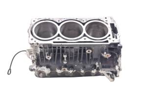 Sea-Doo - 10 Sea-Doo RXT 215 Crankcase Center Crank Case & Cylinders - Image 2