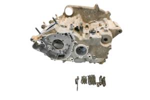 Yamaha - 01 Yamaha Grizzly 600 4x4 Crankcase Center Crank Case YFM600F - Image 1