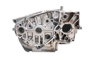 Suzuki - 05 Suzuki GS500F Crankcase Center Crank Case - Image 3