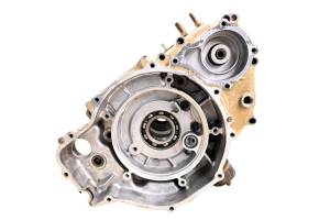 Polaris - 13 Polaris Sportsman 500 4x4 Crankcase Center Crank Case - Image 3