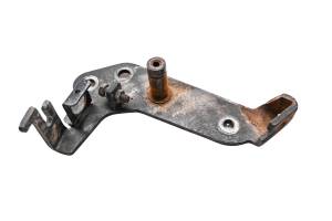 Yamaha - 06 Yamaha Bruin 350 4x4 Shifter Cable Bracket Mount YFM350FA - Image 2