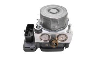 Yamaha - 16 Yamaha YZF R1 Electric Control Block Abs - Image 2