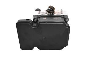 Yamaha - 16 Yamaha YZF R1 Electric Control Block Abs - Image 3