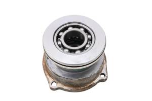 Yamaha - 16 Yamaha Wolverine 700 Bevel Gear Bearing Housing Cover YXE700 - Image 3