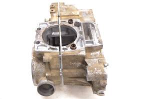 Polaris - 95 Polaris Magnum 425 4x4 Crankcase Center Crank Case - Image 6