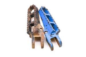 81 Suzuki PE175 Foot Pegs Left & Right