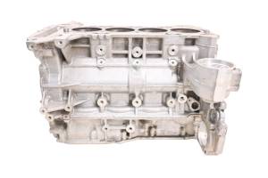 Polaris - 17 Polaris Slingshot SLR Crankcase Center Crank Case & Cylinders - Image 7