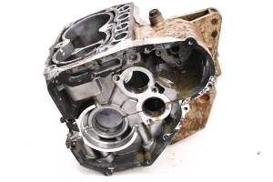 Polaris - 02 Polaris Sportsman 700 4x4 Crankcase Center Crank Case - Image 4