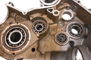 Yamaha - 04 Yamaha Grizzly 660 4x4 Crankcase Center Crank Case YFM660F - Image 10