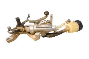 04 Yamaha Grizzly 660 4x4 Rear Brake Master Cylinder & Cable Bracket Mount YFM660F