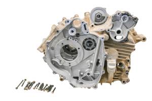 06 Yamaha Grizzly 660 4x4 Crankcase Center Crank Case YFM660F