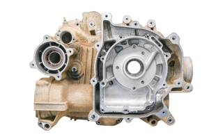 Yamaha - 06 Yamaha Grizzly 660 4x4 Crankcase Center Crank Case YFM660F - Image 3