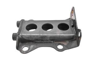 Yamaha - 00 Yamaha V Star 1100 Classic Front Motor Bracket Mount XVS1100 - Image 2