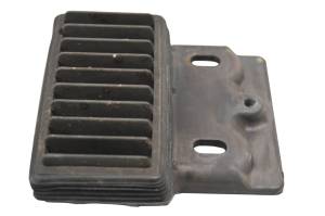 Yamaha - 15 Yamaha YZF R3 Regulator Rectifier Tray Cover Panel - Image 2