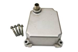 05 Suzuki GSXR600 Crankcase Breather Box Vent