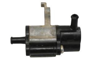 17 Yamaha YXZ1000R SS Fuel Pipe Joint Valve