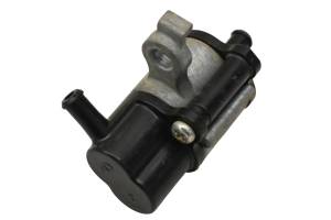 Yamaha - 17 Yamaha YXZ1000R SS Fuel Pipe Joint Valve - Image 2
