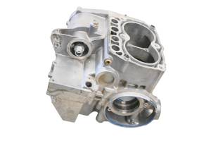 Polaris - 05 Polaris Sportsman MV7 Crankcase Center Crank Case - Image 3