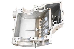 Polaris - 05 Polaris Sportsman MV7 Crankcase Center Crank Case - Image 7
