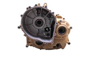 Yamaha - 19 Yamaha YXZ1000R Transmission Gear Case Housing - Image 3