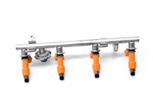 09 Yamaha FZ6R Fuel Rail & Injectors