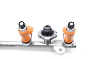 Yamaha - 09 Yamaha FZ6R Fuel Rail & Injectors - Image 3