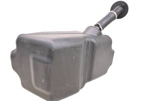 Polaris - 17 Polaris Slingshot SL Gas Tank & Fuel Pump - Image 4