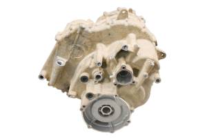 Yamaha - 16 Yamaha YXZ1000R Transmission Transfer Gear Case Housing - Image 3