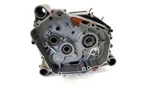 Suzuki - 06 Suzuki Ozark 250 2x4 Crankcase Center Crank Case LTF250 - Image 3