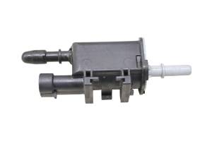 17 Polaris Slingshot SL Vapor Canister Solenoid Solenoid