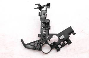 Ski-Doo - 18 Ski-Doo Renegade Enduro 600 HO Bracket Mounting Ignition Coil Support Cover 137" - Image 3