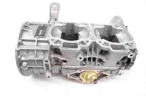 18 Ski-Doo Renegade Enduro 600 HO Crankcase Center Crank Case 137"