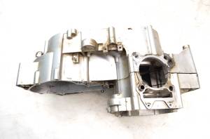 Yamaha - 12 Yamaha Grizzly 300 2x4 Crankcase Center Crank Case YFM300G - Image 2