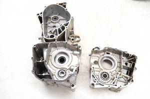 Yamaha - 12 Yamaha Grizzly 300 2x4 Crankcase Center Crank Case YFM300G - Image 6