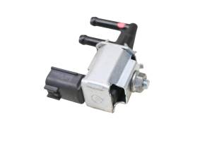 KTM - 23 KTM 390 RC Purge Air Valve - Image 3