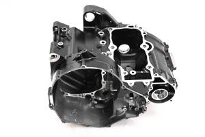 20 Kawasaki Ninja 650 ABS Crankcase Center Crank Case EX650M