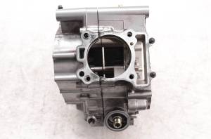 Suzuki - 05 Suzuki SV650 Crankcase Center Crank Case - Image 4