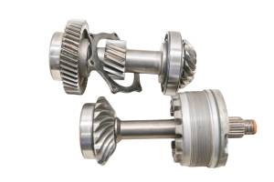 Polaris - 18 Polaris RZR XP Turbo Transmission Bevel Gears Output Shaft - Image 1