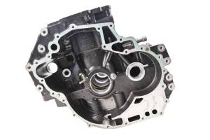 Sea-Doo - 09 Sea-Doo GTX 255 Limited Crankcase Center Crank Case & Cylinders For Parts - Image 4