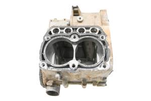 Polaris - 04 Polaris Sportsman 600 4x4 Crankcase Center Crank Case - Image 2