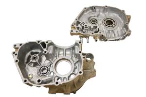 Polaris - 00 Polaris Sportsman 500 4x4 Crankcase Center Crank Case - Image 3