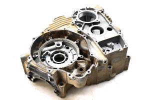 Polaris - 00 Polaris Xpedition 425 4x4 Right Crankcase Center Half Crank Case - Image 2