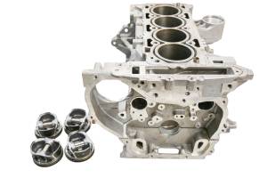 Polaris - 19 Polaris Slingshot SLR Crankcase Center Crank Case & Cylinders - Image 2