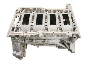 Polaris - 19 Polaris Slingshot SLR Crankcase Center Crank Case & Cylinders - Image 5