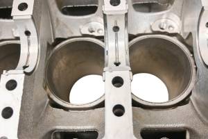 Polaris - 19 Polaris Slingshot SLR Crankcase Center Crank Case & Cylinders - Image 10