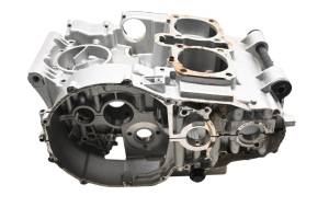 04 Kawasaki Vulcan 500 LTD Crankcase Center Crank Case EN500