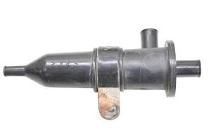 18 Yamaha YXZ1000R EPS SS Crankcase Breather Box Vent