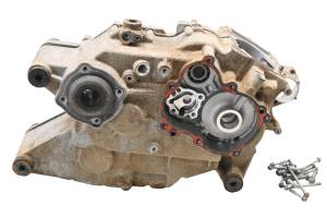 Kawasaki - 99 Kawasaki Prairie 300 4x4 Crankcase Center Crank Case KVF300 - Image 1