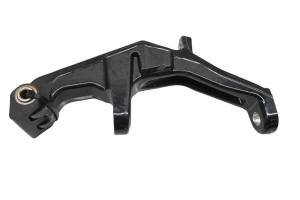 20 Ski-Doo MXZ TNT 600R ETEC Front Left Spindle Knuckle 129"