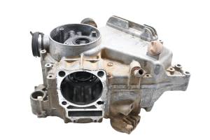 Polaris - 00 Polaris Magnum 325 4x4 Crankcase Center Crank Case - Image 6